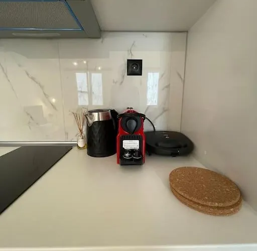 Luxury No1 Ladadika Apartment